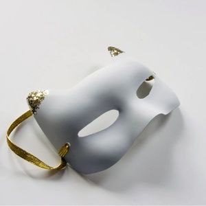 White Cat Mask Gold Glitter Ears Atsuyo et Akiko